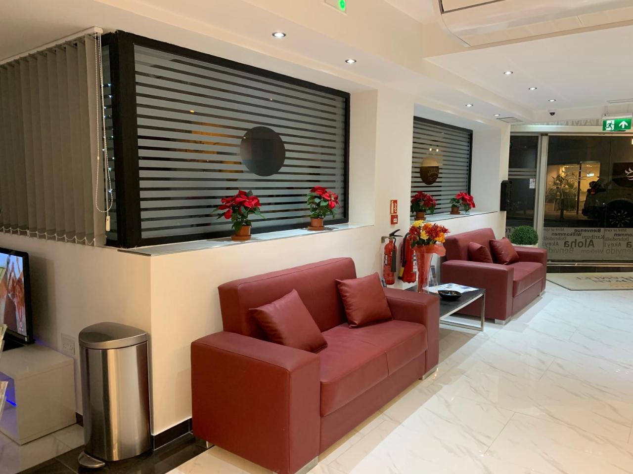 Dean Hamlet Hotel Сент Джулианс Экстерьер фото